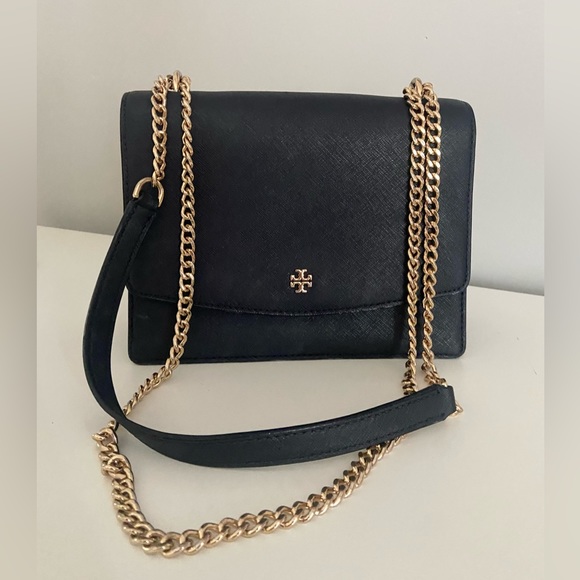 Tory Burch Handbags - Classy navy Tory Burch purse